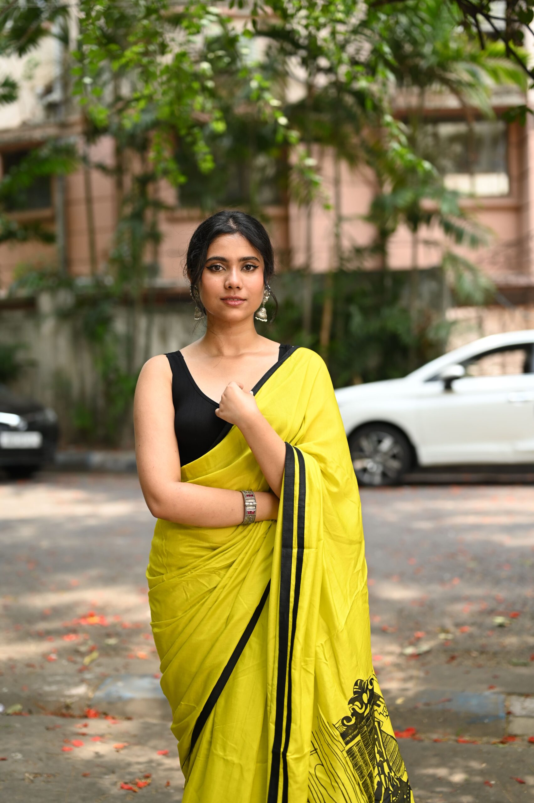 Slime Yellow Muslin Silk Saree (Hand-Painted Kolkata Art) thumbnail