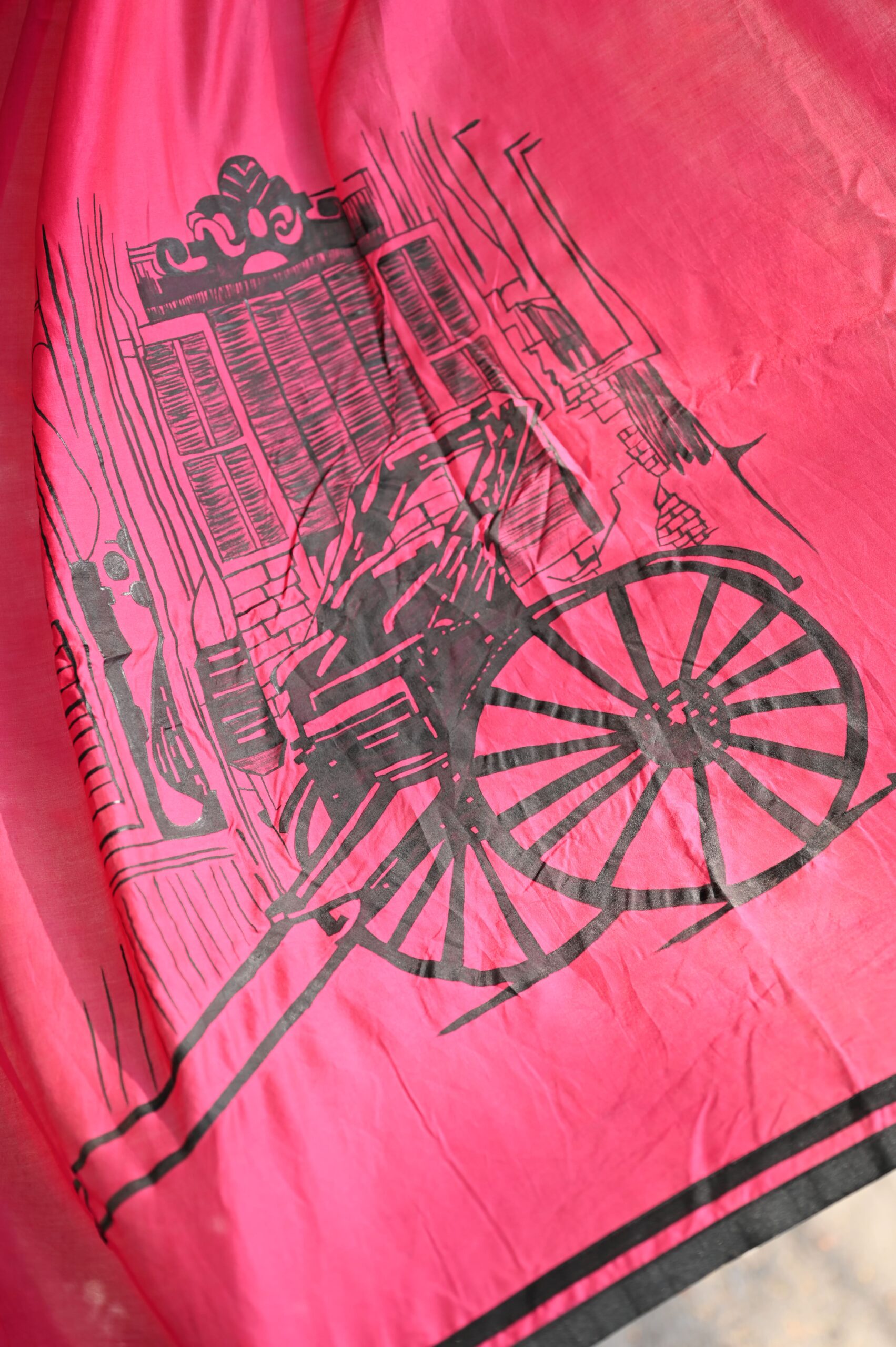 Fuchsia Pink Muslin Silk Saree (Kolkata Cityscape Art) alternate view