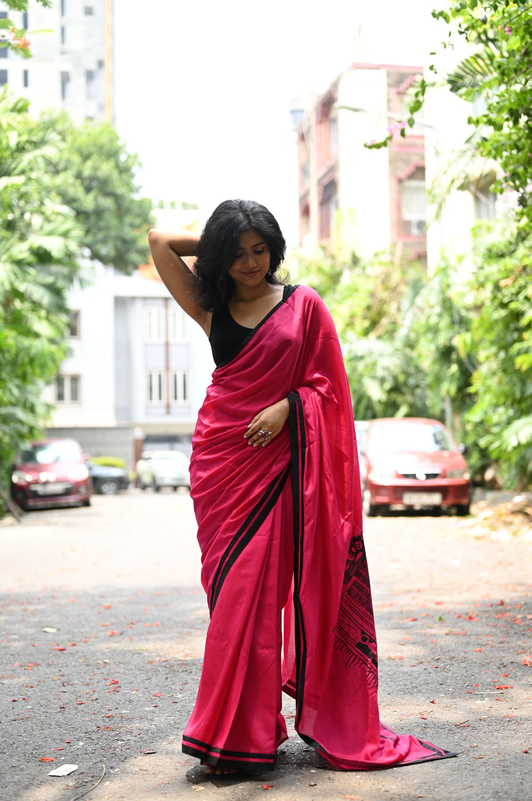 Fuchsia Pink Muslin Silk Saree (Kolkata Cityscape Art) thumbnail